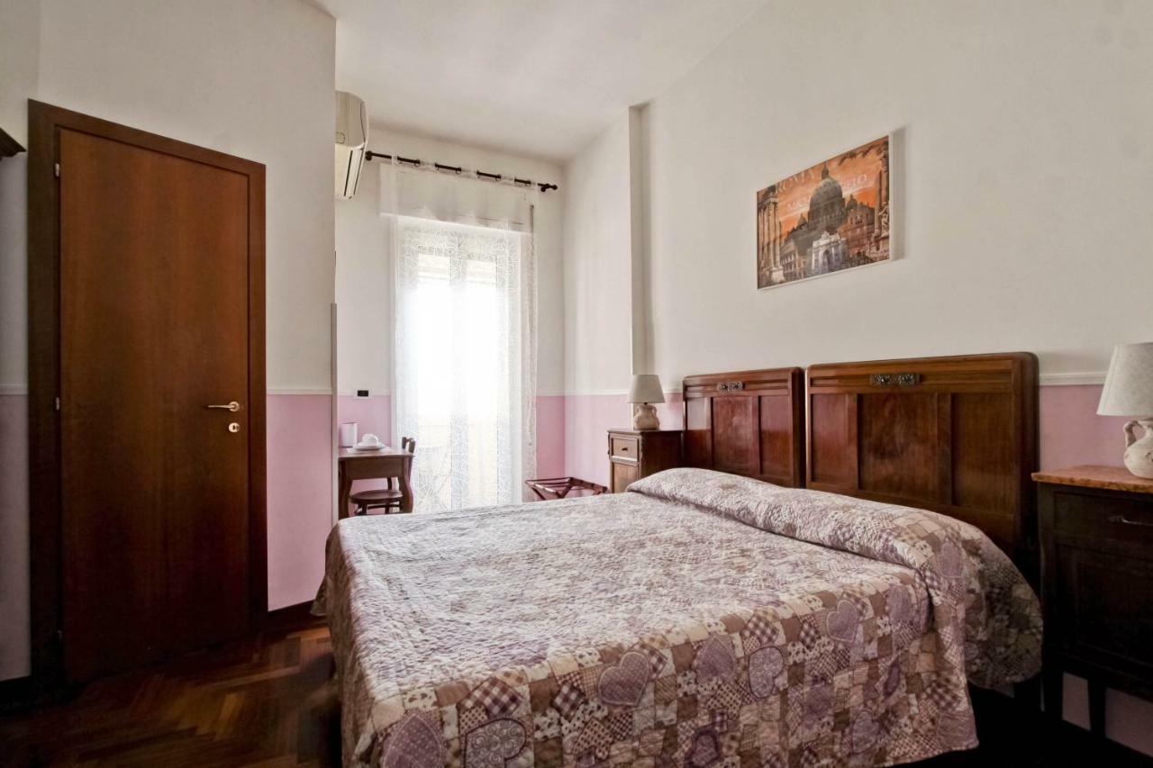 Rent Rooms Filomena E Francesca Roma Exterior foto